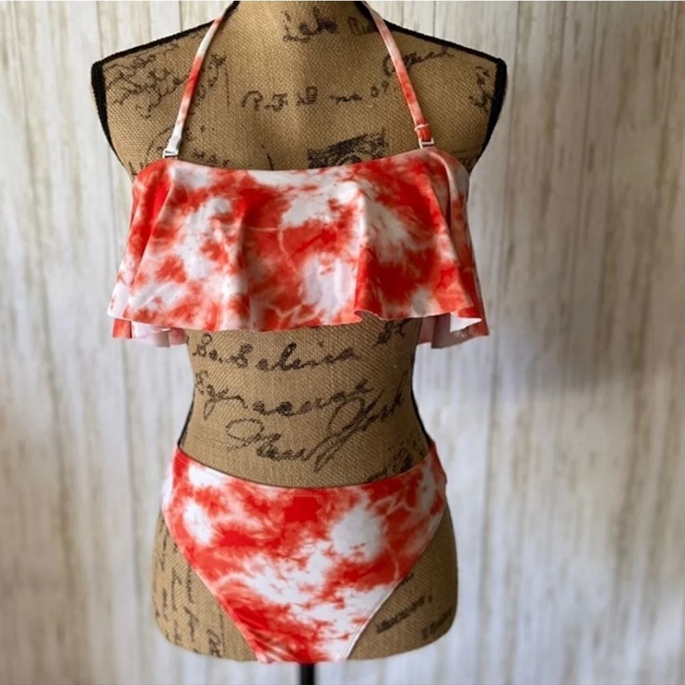 Kandall & Kylie Red tie Dye flounce Bikini Set Size large